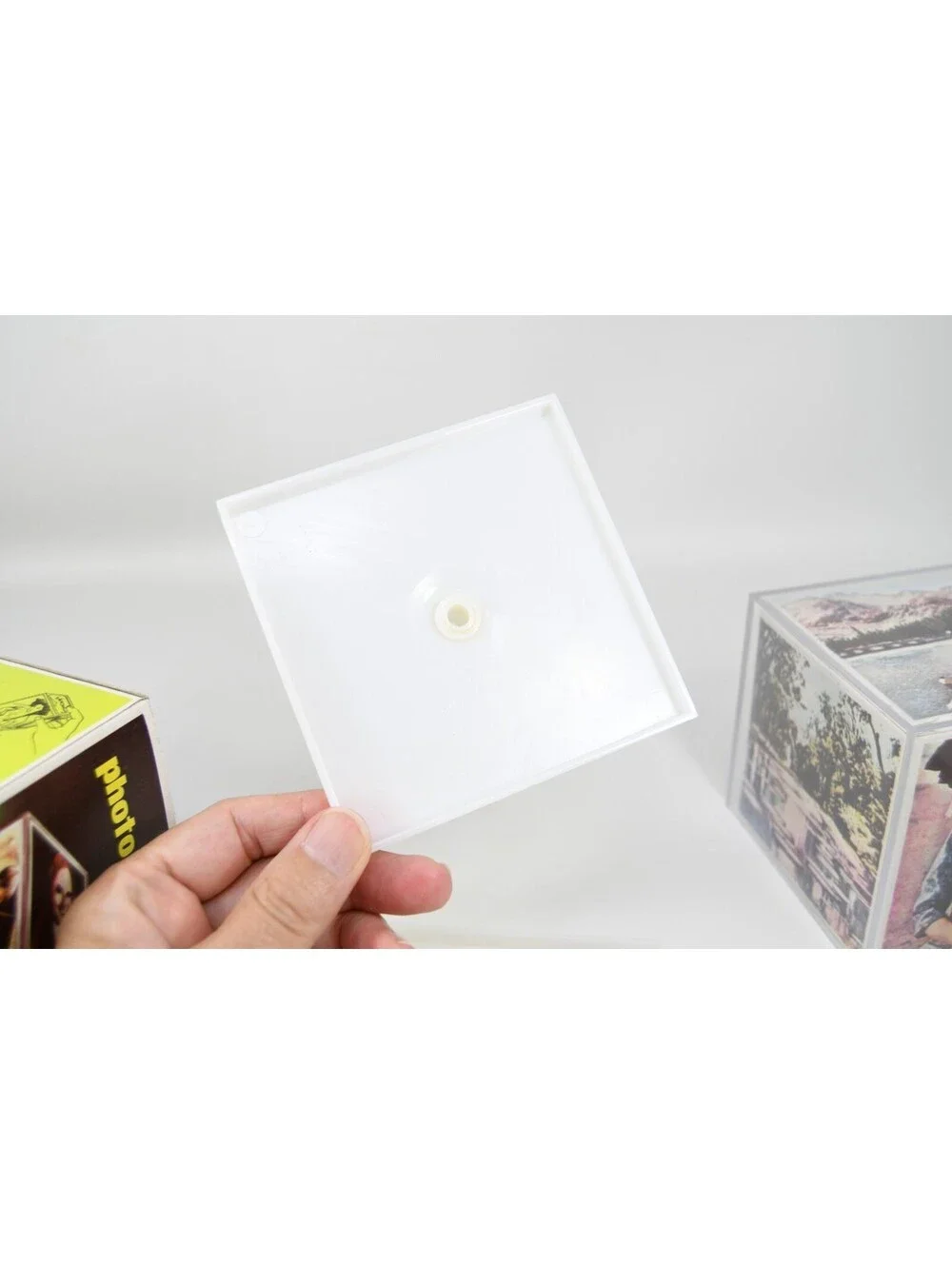 VTG 1970s Acrylic Photo Cube Frame Photo Go Round for 3 3/4